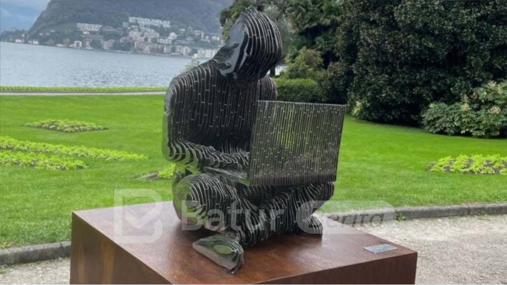Ada Patung Satoshi Nakamoto di Lugano: Desain Unik yang Penuh Makna
