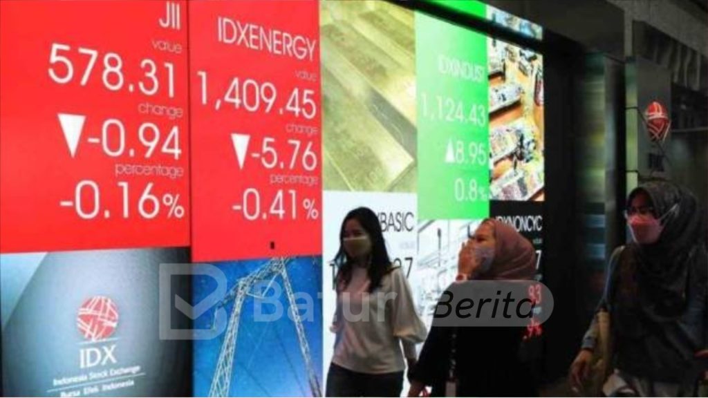 Sempat Melemah, IHSG Sesi I Ditutup Menguat 0,27 Persen