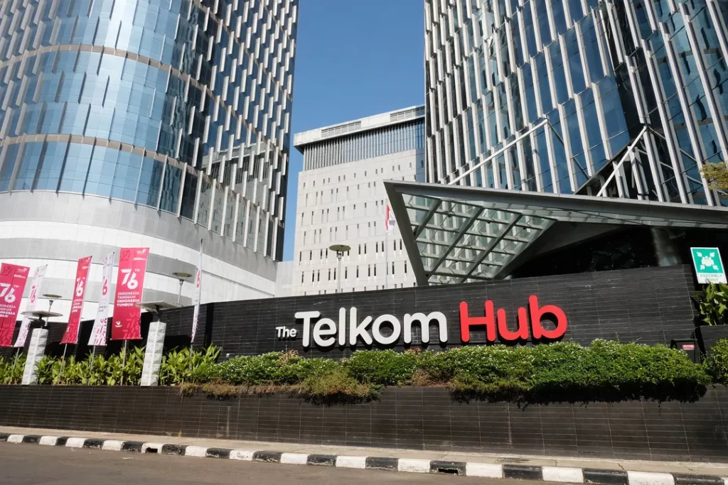 Ramalan Baru Kinerja Telkom (TLKM), plus Target Harga Saham
