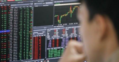 IHSG Kuat Nanjak, Saham-Saham Loncat Tinggi