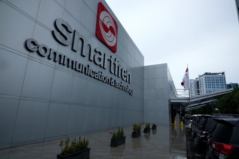 BEI Resmi Delisting Saham Smartfren