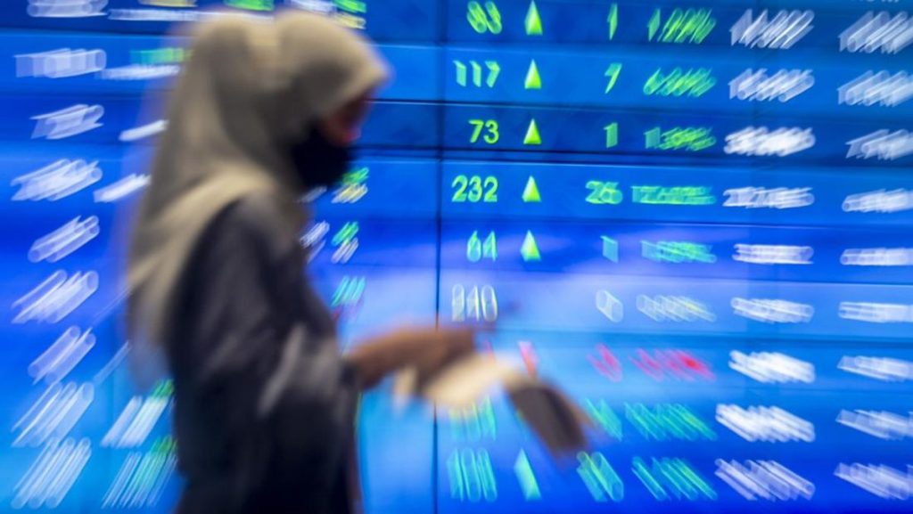 IHSG Naik ke Level 6.700-an, Saham-Saham Terbang Tinggi