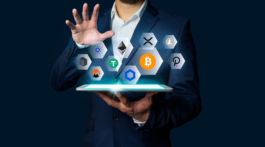 Membandingkan 5 Altcoin Market Cap Tertinggi Setiap Tahunnya Sejak 2018
