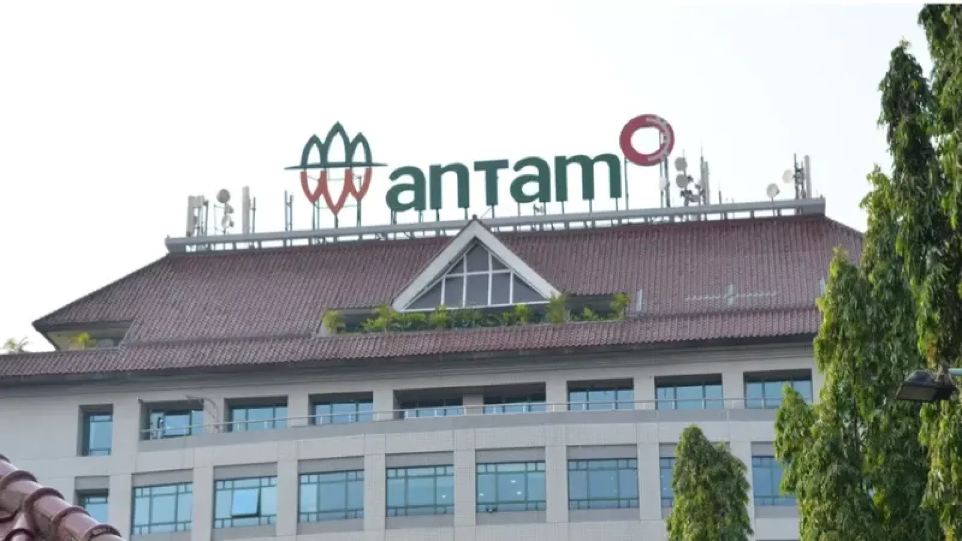 Saham Antam (ANTM) Diserbu, Tak Hanya Emas