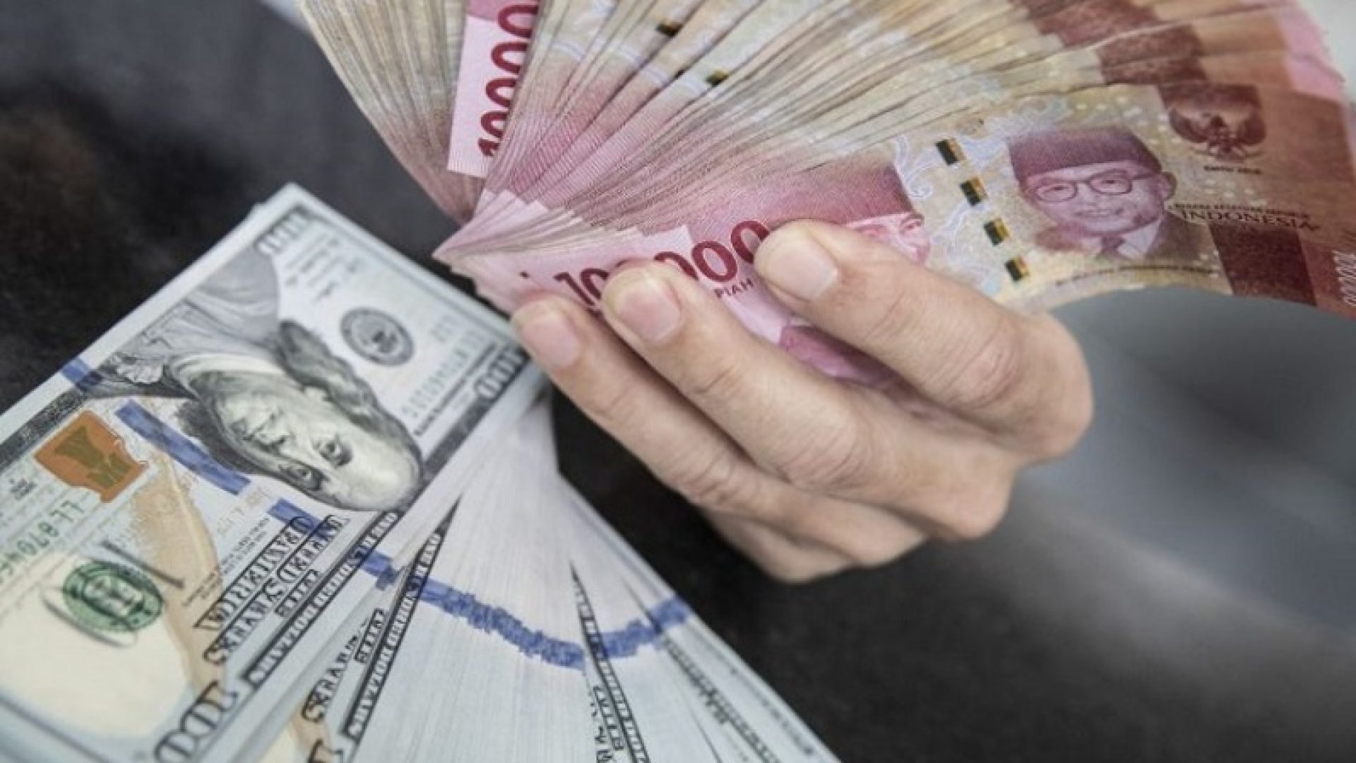 Nilai Tukar Rupiah Hari Ini, Rabu 7 Mei 2025: Melemah