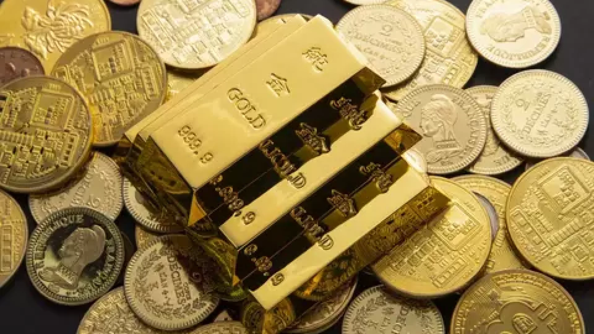 Harga Emas Ambrol Lebih dari 2%, Mengapa?