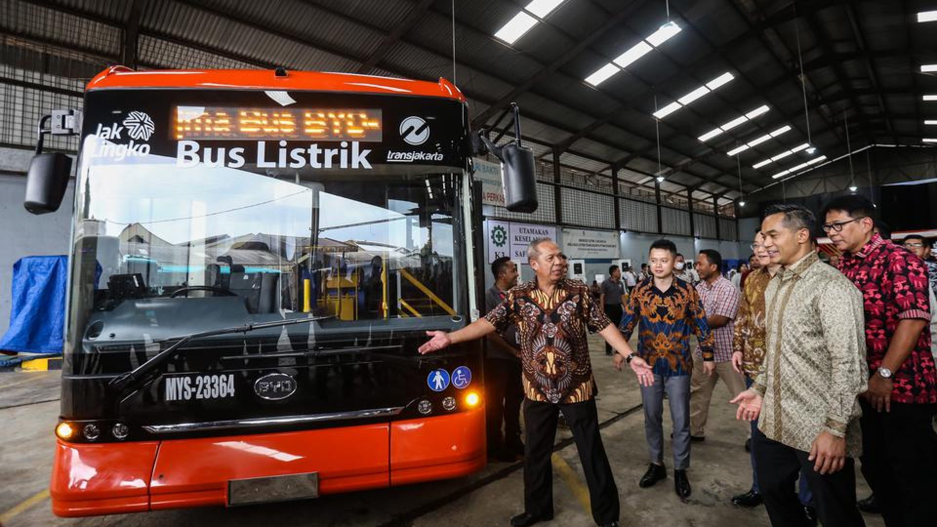 Laba VKTR Turun 84%
