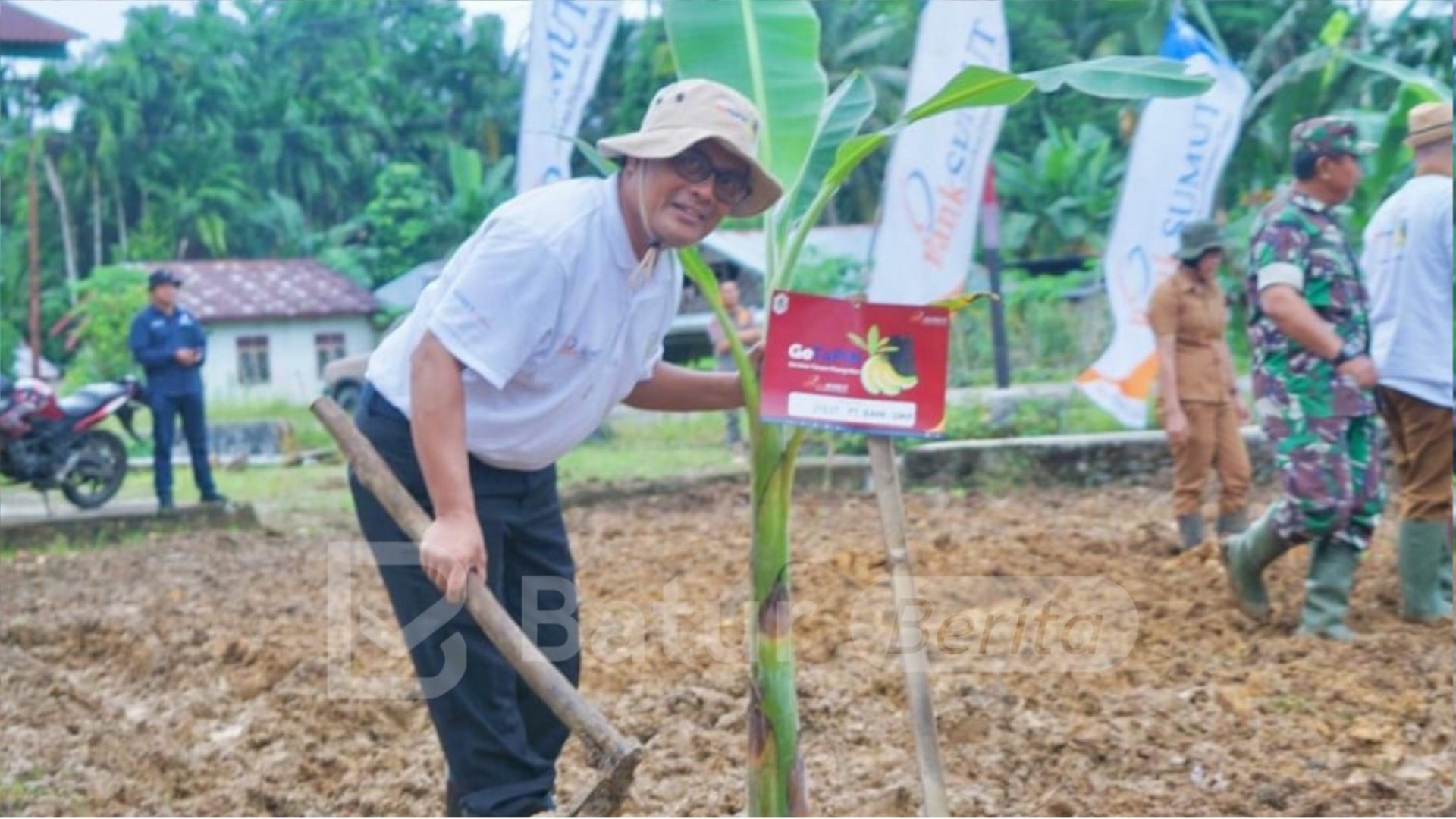 Bank Sumut Berikan Edukasi Keuangan bagi Komunitas Petani Pisang di Nias
