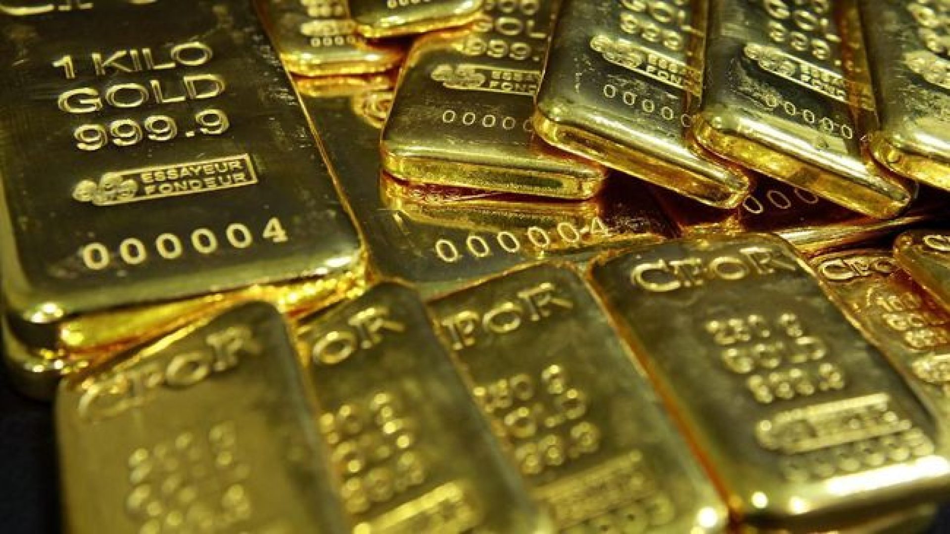 Harga Emas Antam (ANTM) Hari Ini Naik Tajam