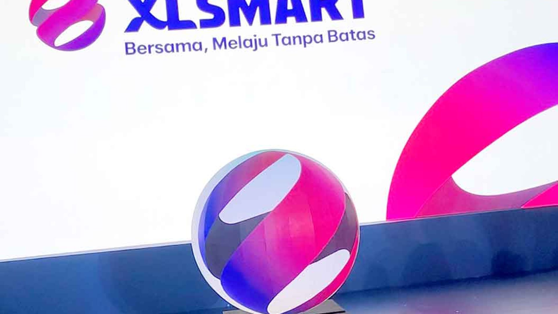 XLSMART Resmi Beroperasi, Targetkan Pengalaman Digital yang Lebih Baik