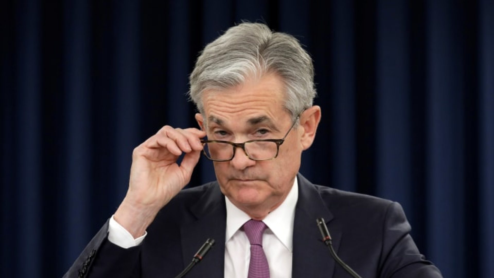 Ketua The Fed Akui Tarif Trump Bikin Kebijakan Moneter Serba Salah