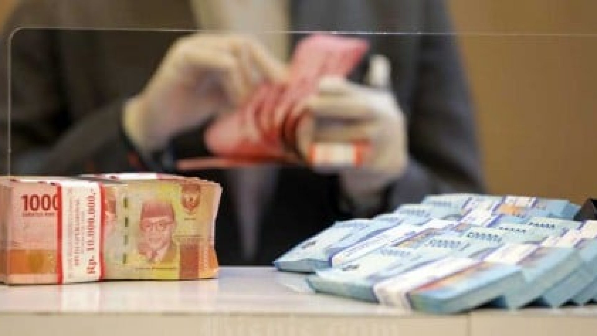 OJK: Likuiditas Bank akan Terdongkrak Setelah Suku Bunga Acuan Dipangkas