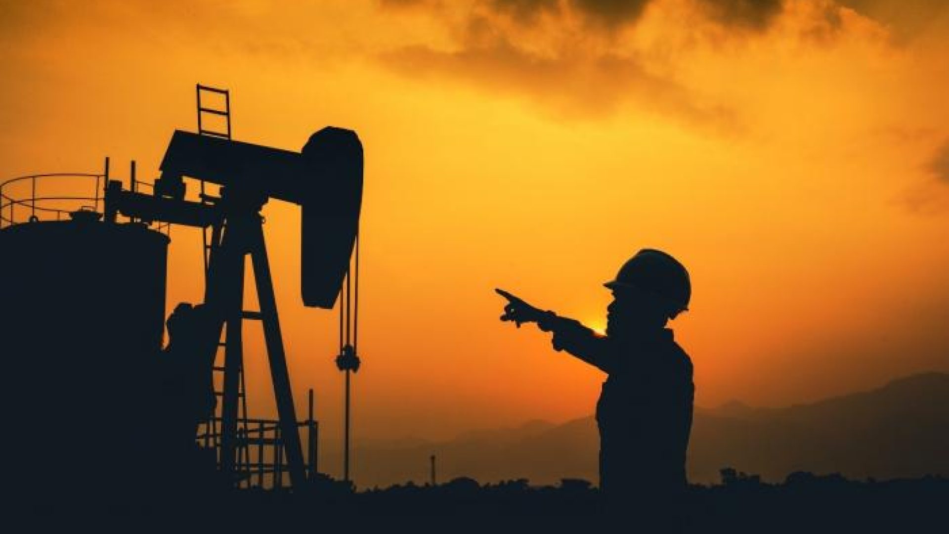 Harga Minyak Longsor hingga 7% Akibat Tarif Baru dari China