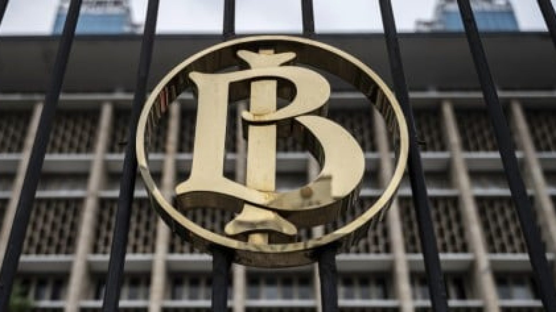 DBS Revisi Target Inflasi dan Perkirakan Penurunan Suku Bunga 50 bps Tahun 2025